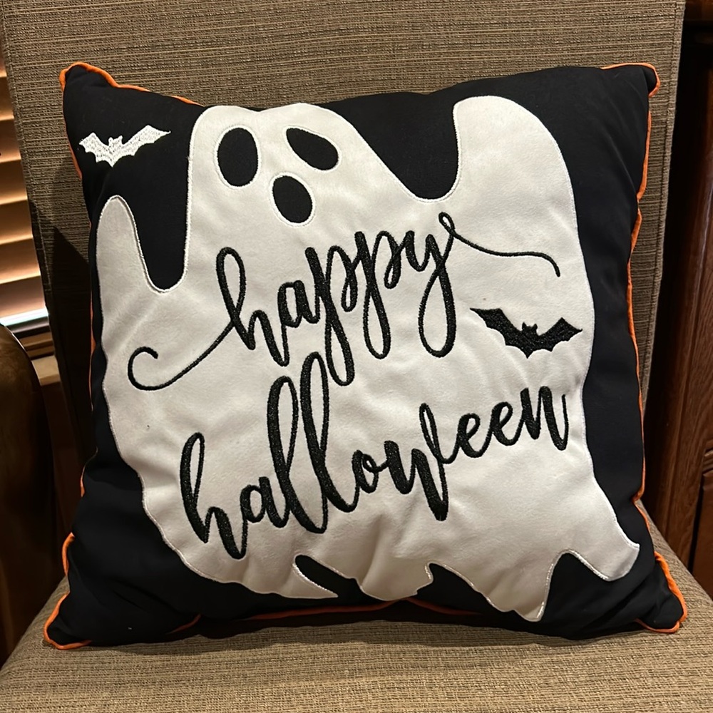 NWOT Happy Halloween Pillow Black and White With Orange Trim